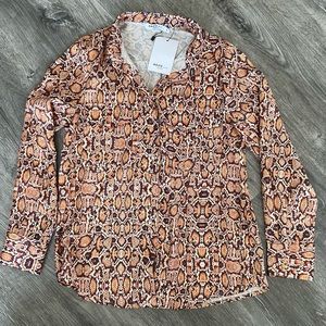 Akoz Paris Snakeskin Chic Button Down Blouse